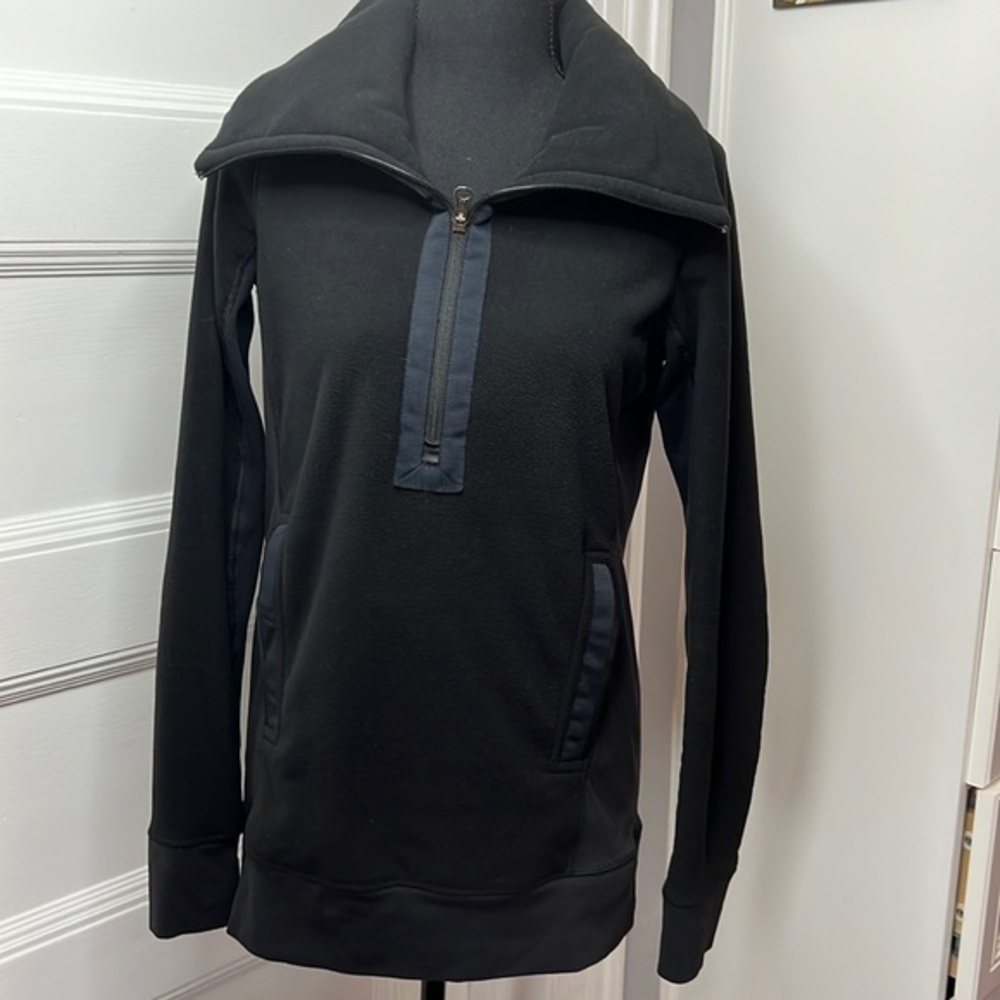 LULULEMON ATHLETICA WOMENS BLACK FLEECE‎ JACKET SIZE M